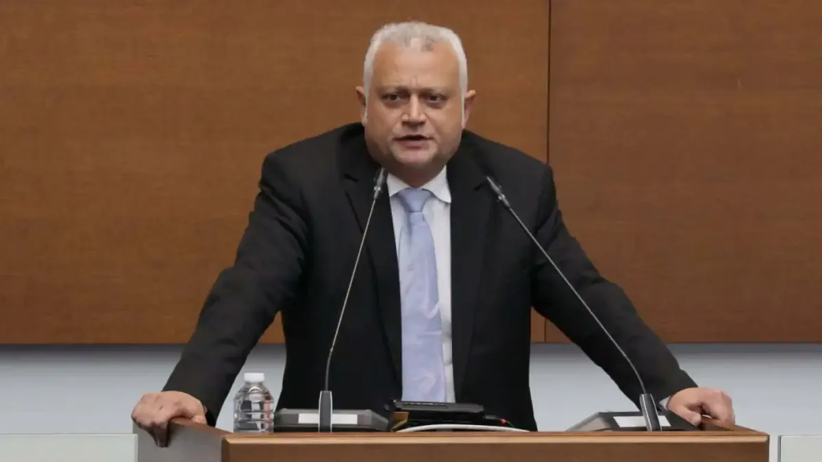 Заковаха МВР-министъра: Господин Дечев, моля ви тук от тази трибуна, излезте и...