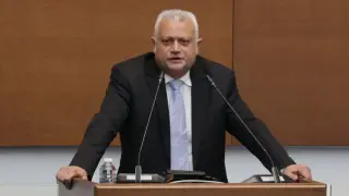 Заковаха МВР-министъра: Господин Дечев, моля ви тук от тази трибуна, излезте и...