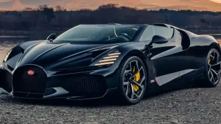 Богат българин си купи Bugatti W16 Mistral - най-бързия роудстър в света