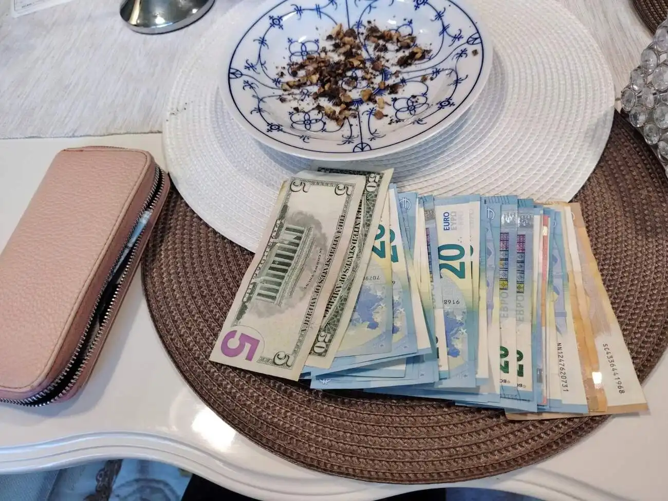 Мощна полицейска акция с много арестувани скова България, разбиха ОПГ за ало измами Снимки