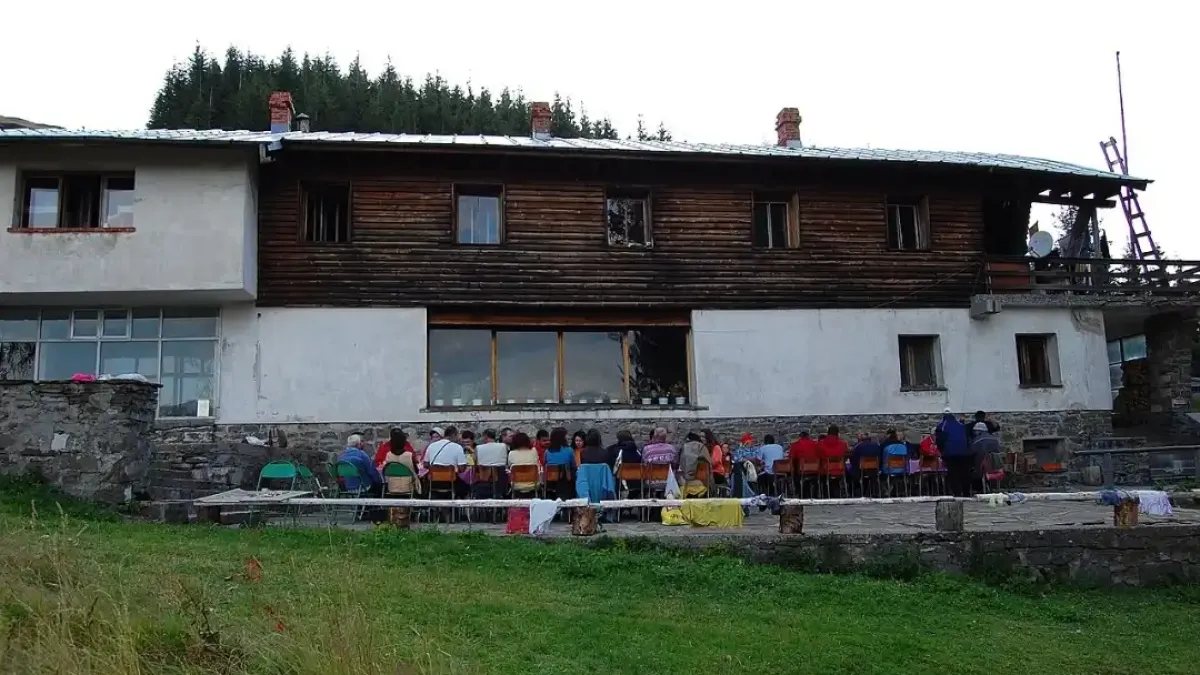 "Бялата смърт" застигна 12 туристи край "Амбарица" заради фатална грешка