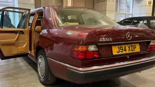 Откриха уникален сериен шестврат Mercedes в отлично състояние Снимки
