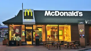McDonald's е детрониран! Китайска верига за бързо хранене превзе пазара
