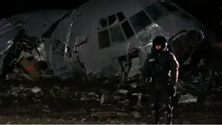 Военен самолет с банкноти се разби в Боливия, има най-малко 15 жертви