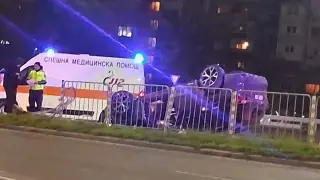 "Автомобилът беше смлян": Тежка катастрофа до "МакДоналдс" в Бургас, поне двама са в болница