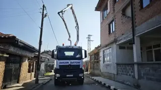 Черна събота в община Гурково: Нелеп инцидент завърши фатално, полиция отцепи района Снимки