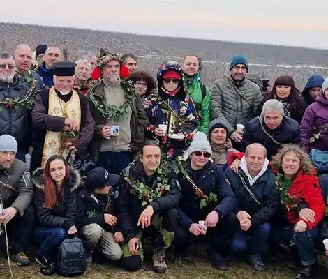Полицейски инспектор лъсна на снимките с празнуващите Трифон Зарезан Калушев, Сандов, Панев и Белев