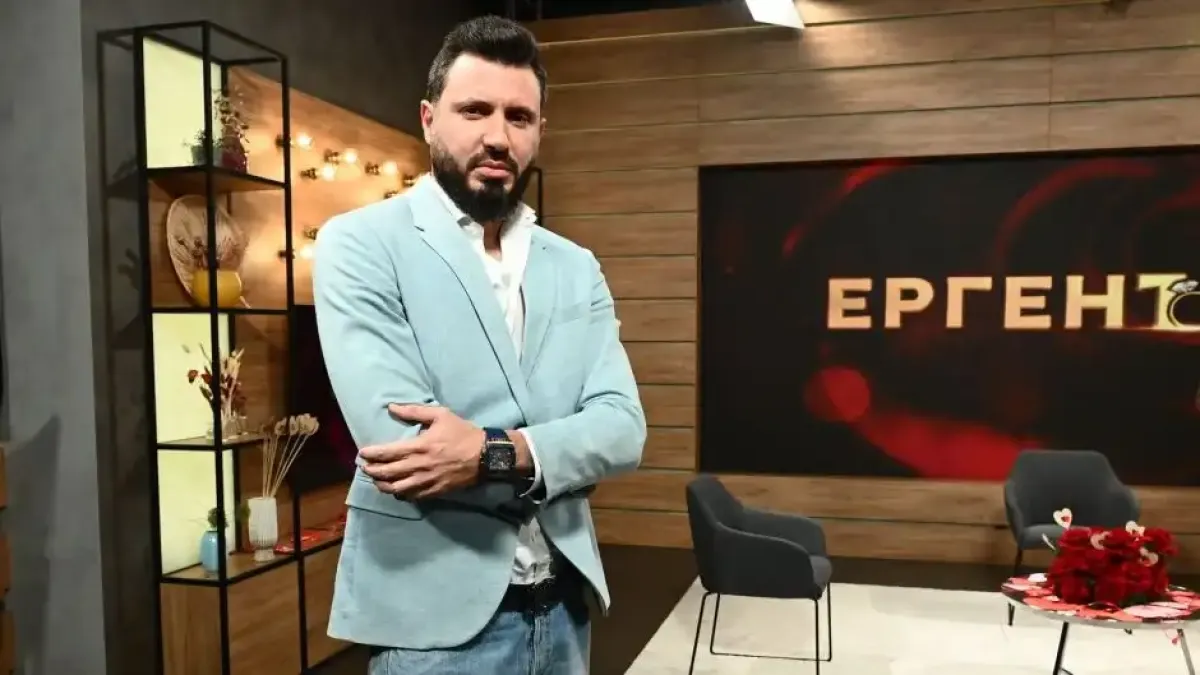 Опа! Йоана на Елвиса трепери, той си хареса друга от "Ергенът" Снимка