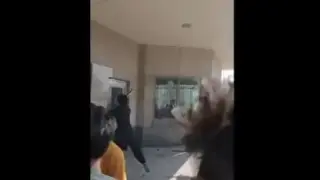 Протести и жертви в Пакистан след смъртта на Хаменей, САЩ със съвет към американците в Оман