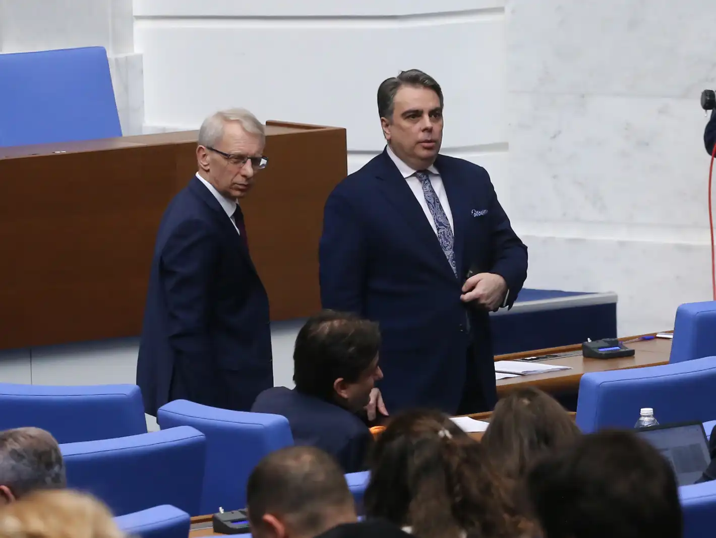 Асен Василев се закани: Ще гласуваме против кабинета на Радев