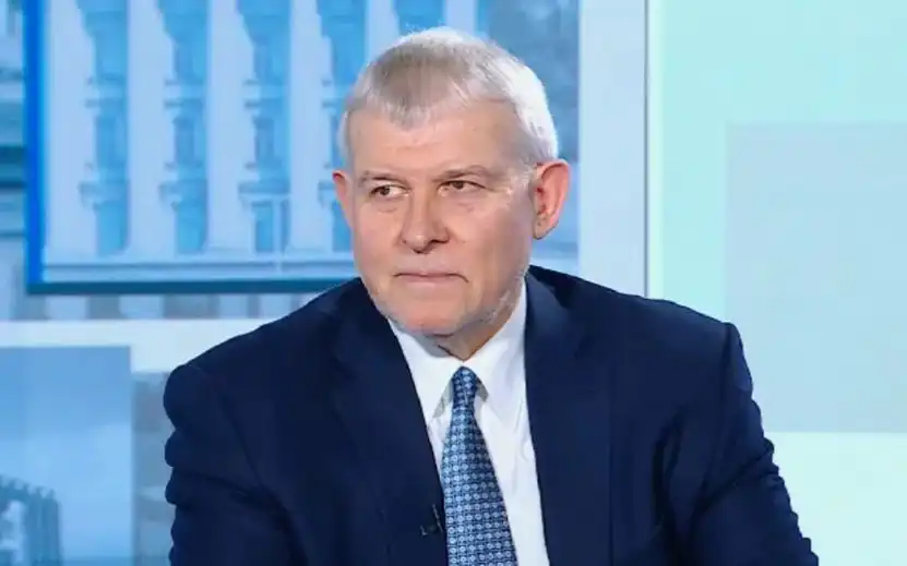 Румен Христов предупреди за „червена олигархия“ и труден преход в Иран