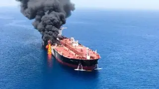 Иранската гвардия атакува петролен танкер в Ормузкия проток