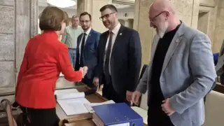 "България може" влиза в изборната битка с над 4000 подписа