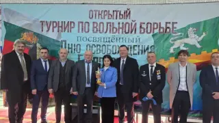 Росица Кирова вдигна духа на българите в Тараклия за 3 март