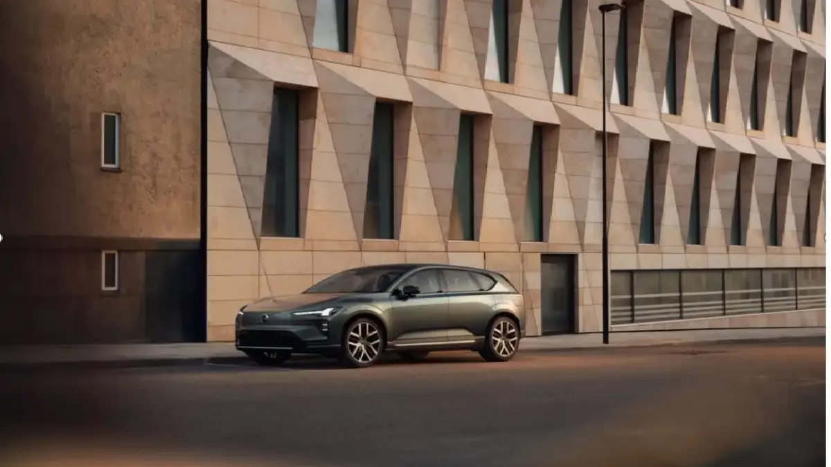 Volvo Cars увеличава производството, за да отговори на силното търсене на EX60