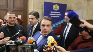 Драмата "Манол Пейков" приключи! Пловдив или Хасково: Асен Василев обяви решението си