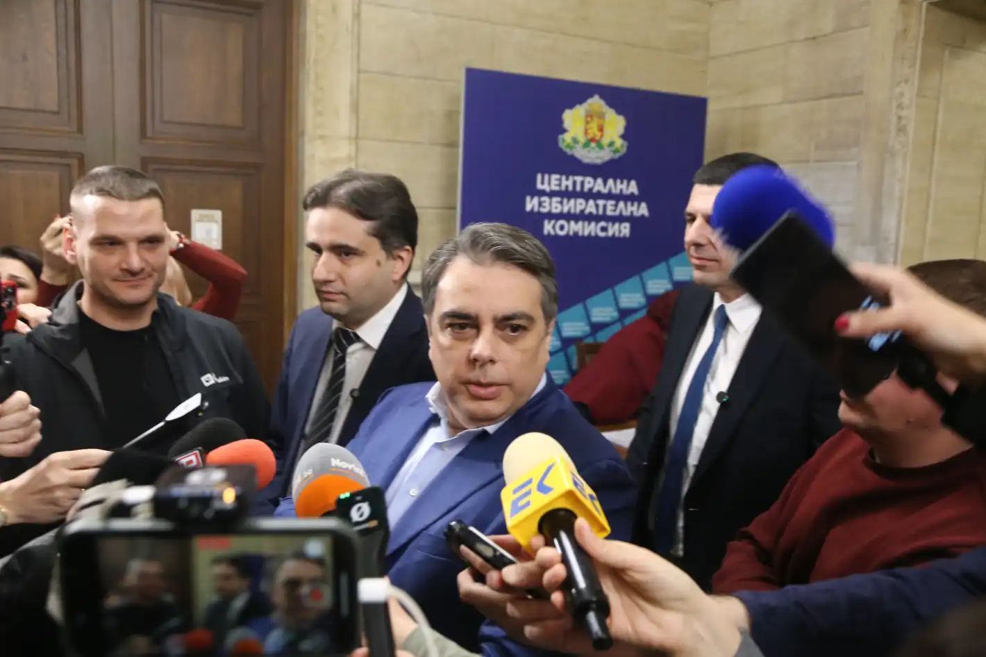 Драмата "Манол Пейков" приключи! Пловдив или Хасково: Асен Василев обяви решението си