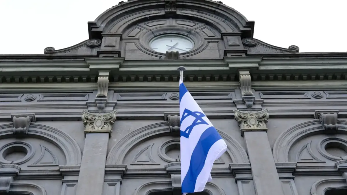 Иран заплаши да атакува израелски посолства по света