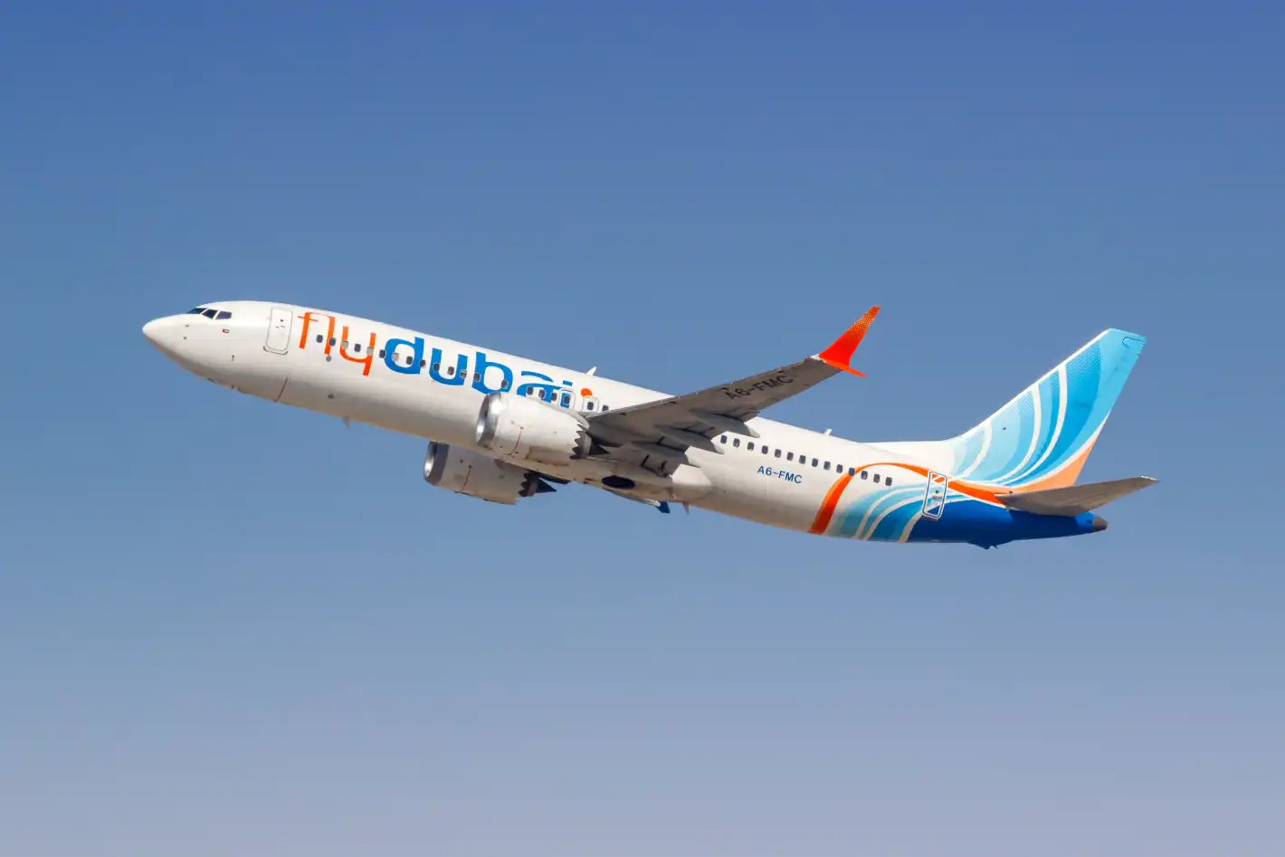 Извънреден полет на Fly Dubai излетя от Дубай към София, не е ясно кого превозва