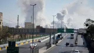 Силни експлозии в Абу Даби: ПВО на ОАЕ задействани срещу ракетна заплаха