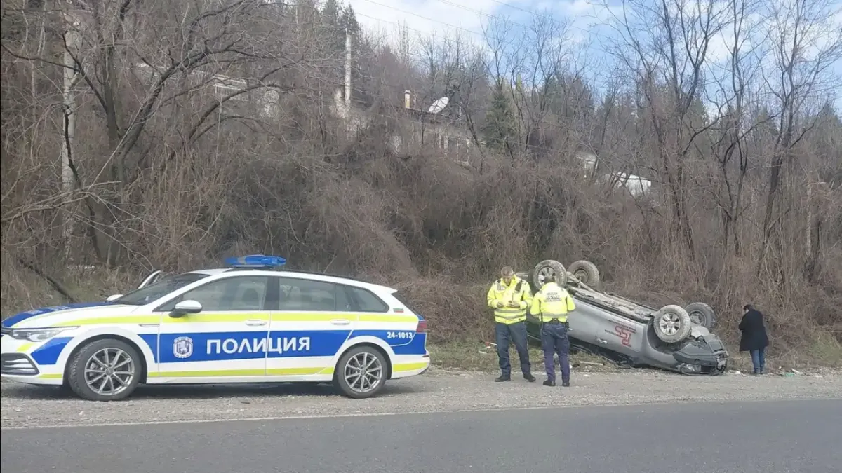 Камера засне момента на тежката катастрофа край Владая, хората не могат да повярват
