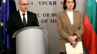 Гюров и Нейнски зарязаха 180 българи в Дубай насред разгара на ракетните удари