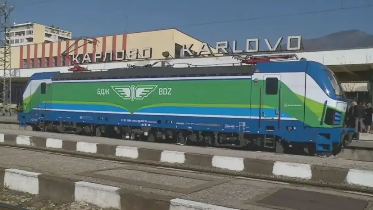 В Карлово посрещнаха "Васил Левски" - гордост на БДЖ