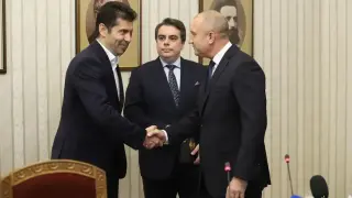Андролова предупреди Радев за ПП-ДБ: Тази група не прощава, тя елиминира