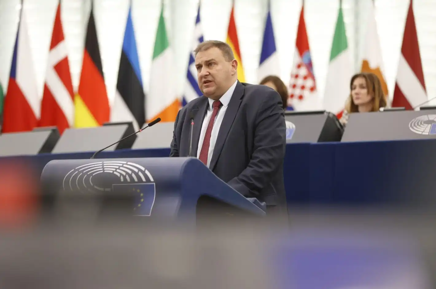 Доц. Емил Радев