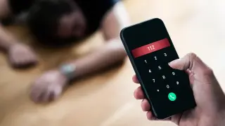 Мъж почина внезапно в офис на мобилен оператор в Поморие