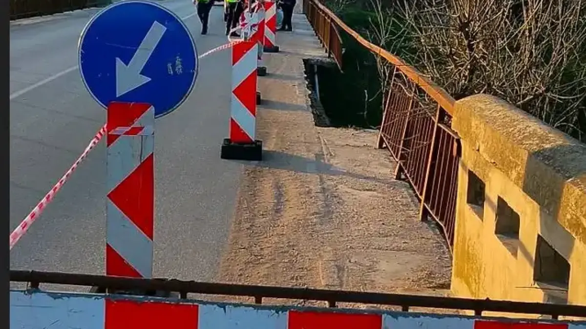 Пропадане на мост наложи временна организация на движението по път I-8