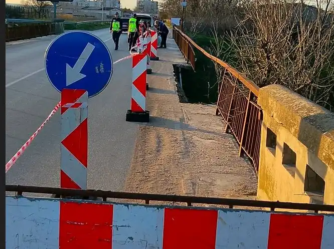 Пропадане на мост наложи временна организация на движението по път I-8