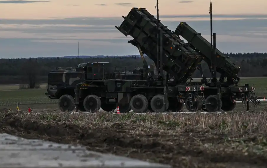 Yonhap: САЩ изтеглят част от системите Patriot и THAAD от Южна Корея