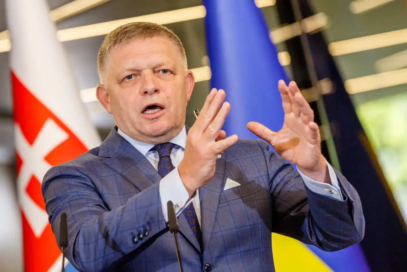 Словакия прекратява помощта с електроенергия за Украйна