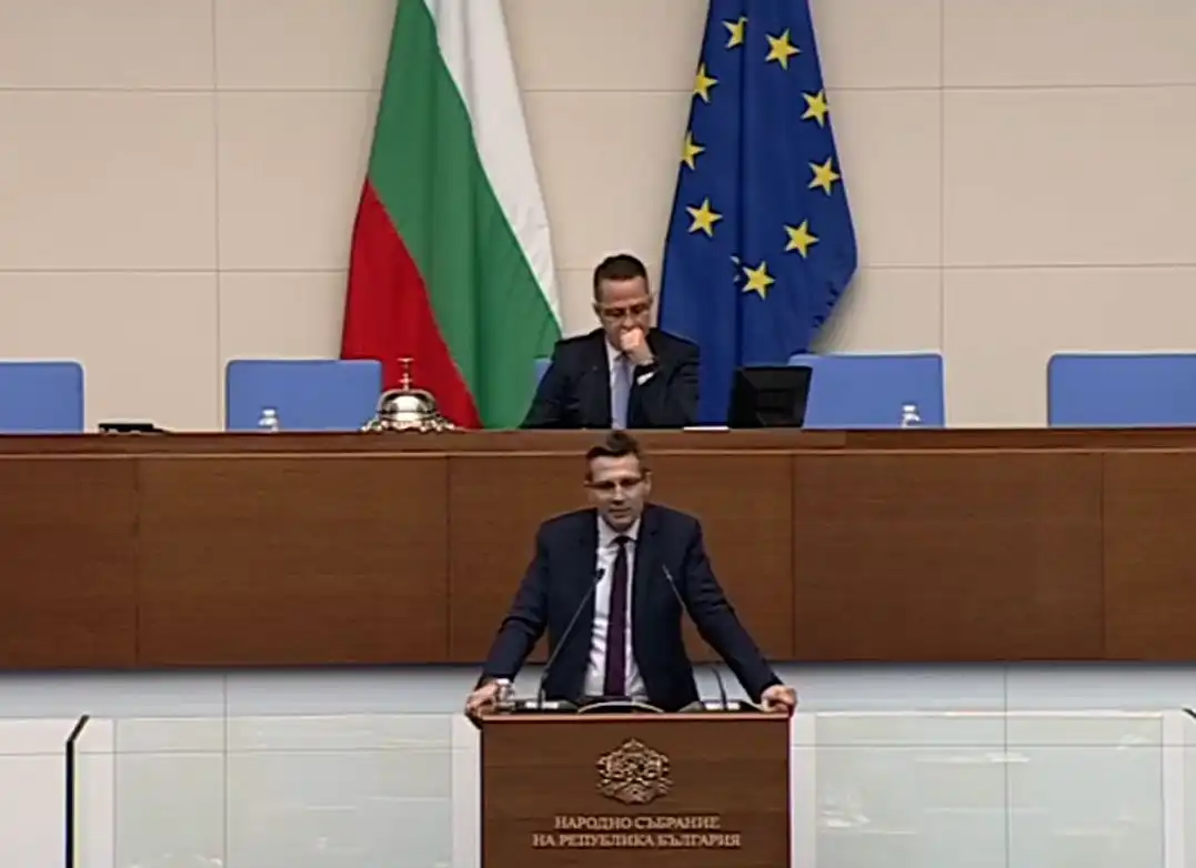 Станислав Анастасов към служебния министър на електронното управление: Колко пъти сте се срещали с Божанов, Мирчев, Василев