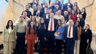 Делян Пеевски, лидер на ДПС и ПГ на ДПС-НОВО НАЧАЛО, се срещна с младежи от Шумен