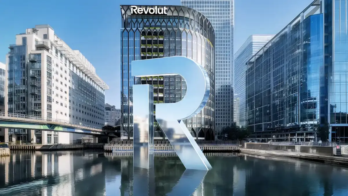 Revolut стартира банка в Обединеното кралство