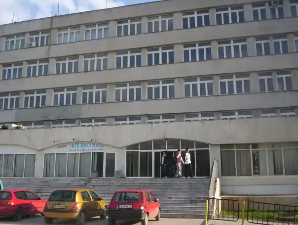 Евакуираха Техническия университет във Варна заради сигнал за бомба