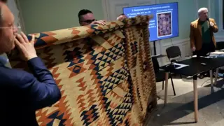Откриха най-стария документиран български килим след десетилетия издирване Снимки