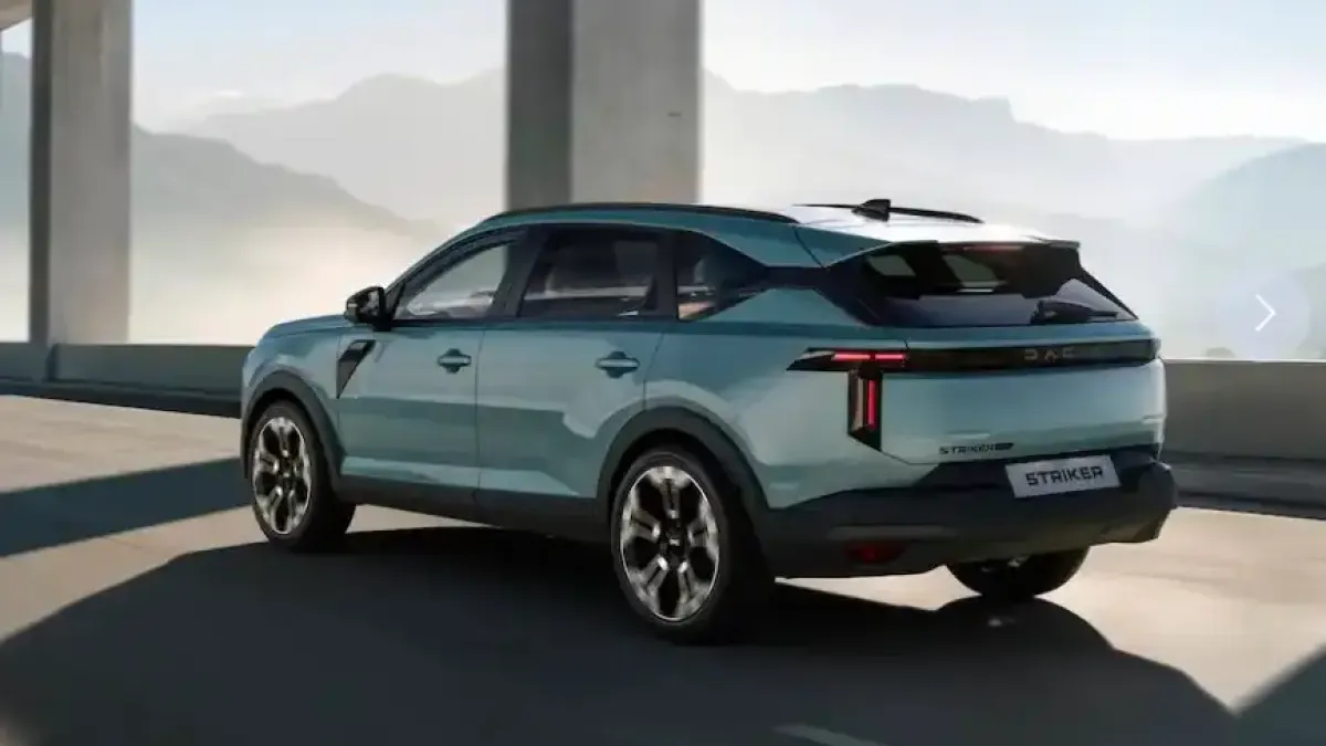 Dacia представи новия кросоувър Striker като част от стратегия за достъпни електромобили