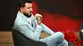Рокада: Махат Наум Шопов от "Ергенът" и на негово място слагат Елвиса