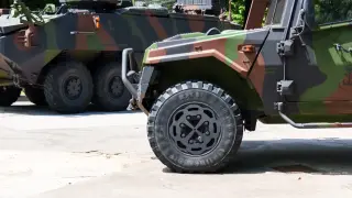 Случаят с военен джип в ресторант край Калофер стана хит в социалните мрежи
