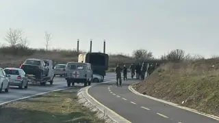 Камион с военни катастрофира край Ямбол