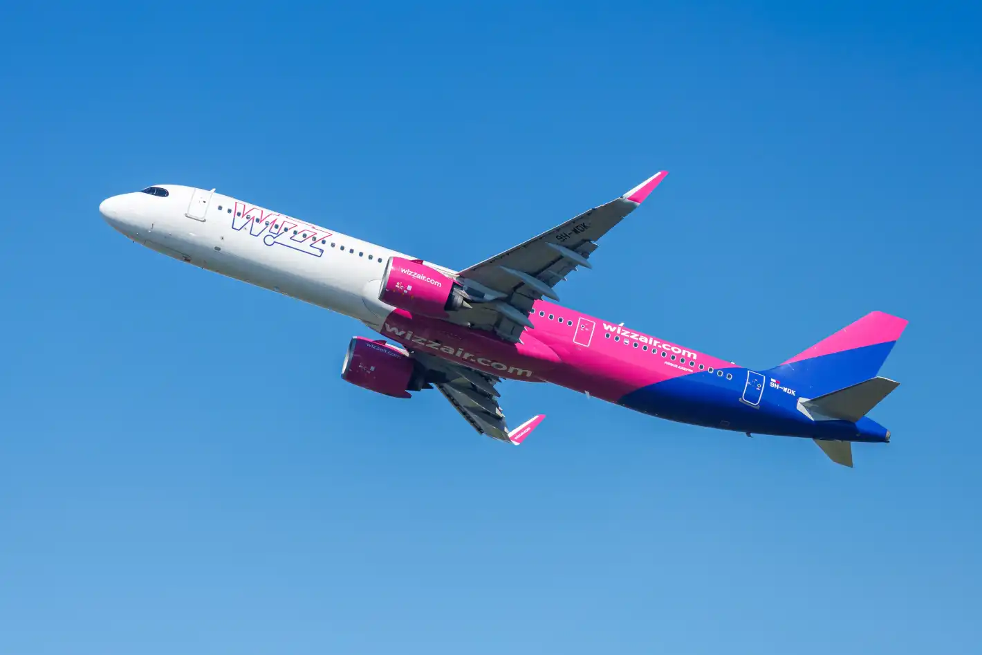 Wizz Air и British Airways удължават спирането на полети до Израел