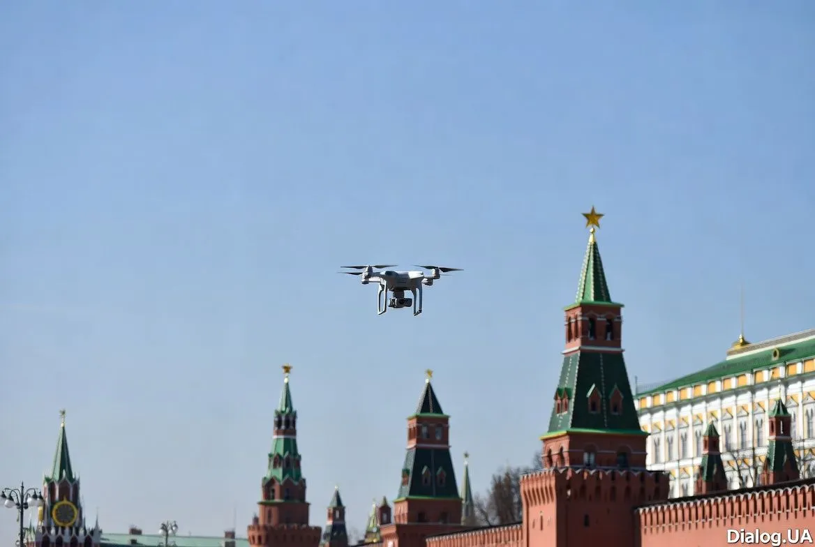Москва реагира необичайно на рекордния удар с дронове по руската столица от началото на войната