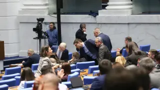 Кои знакови лица не влизат в парламента
