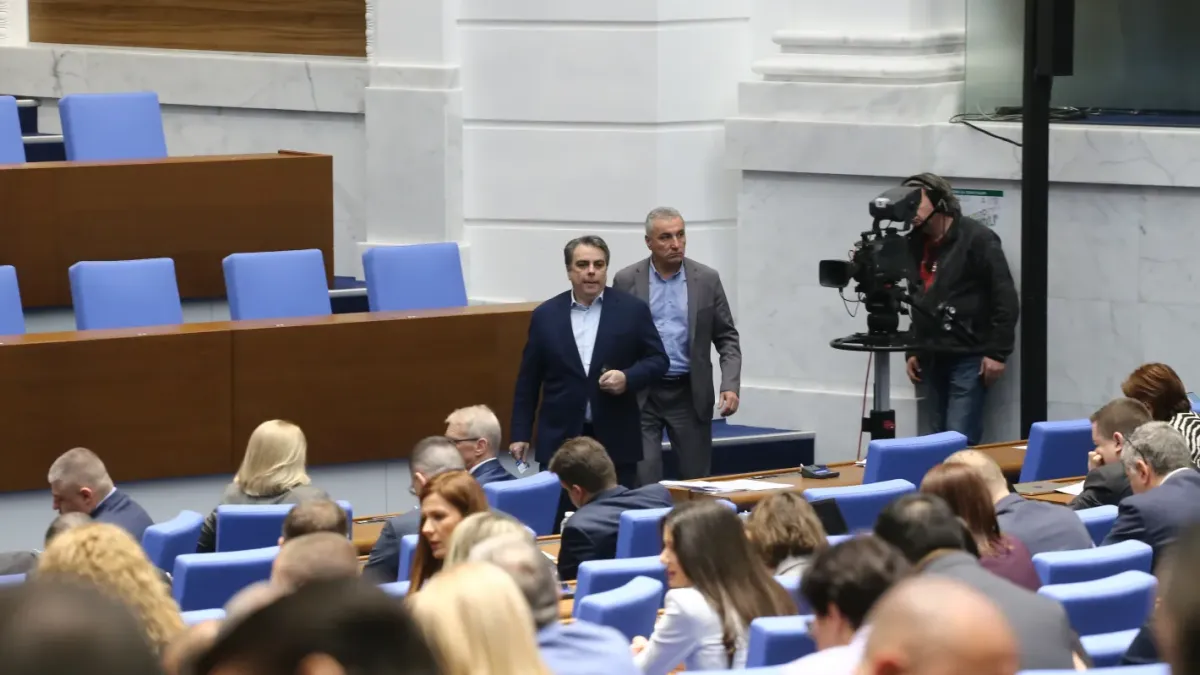 Окончателно: Депутатите приеха по-строги наказания за педофилия