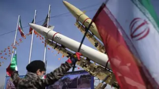 Ирански генерал: Скоро вадим новите оръжия, в Близкия изток ще има ред без САЩ