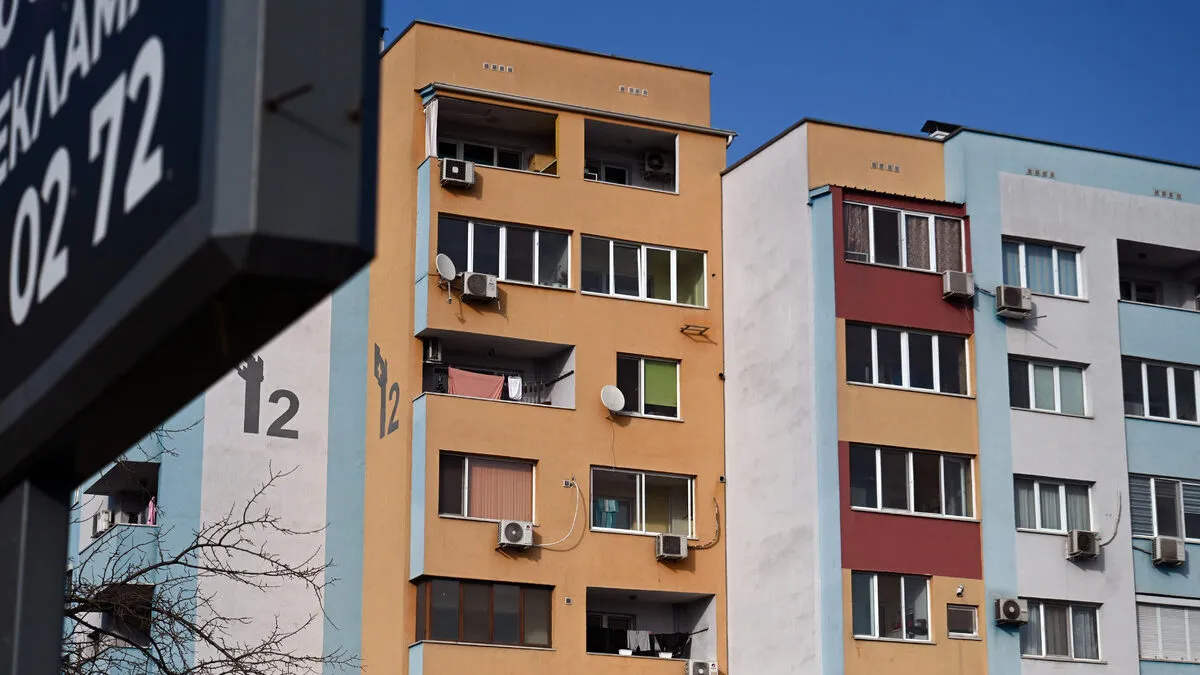 Брюксел затяга правилата за сградите: България трябва да обнови 79 млн. кв. м до 2035 г.