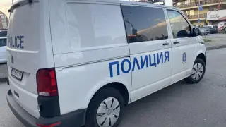 Собственик на павилион за закуски в Септември - замесен в схема за купуване на гласове